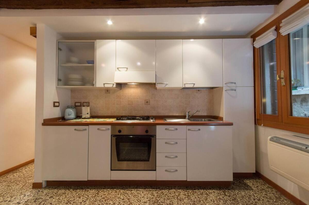 Appartamenti Ca D'Oro Venesia Bagian luar foto