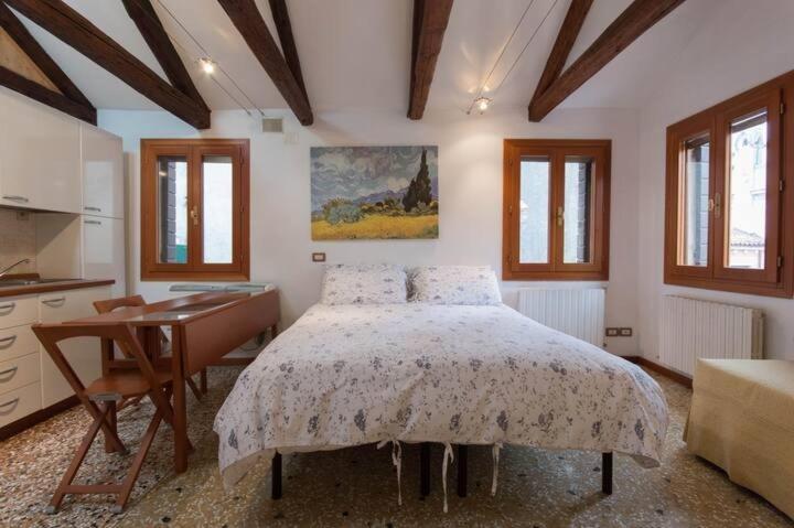 Appartamenti Ca D'Oro Venesia Bagian luar foto
